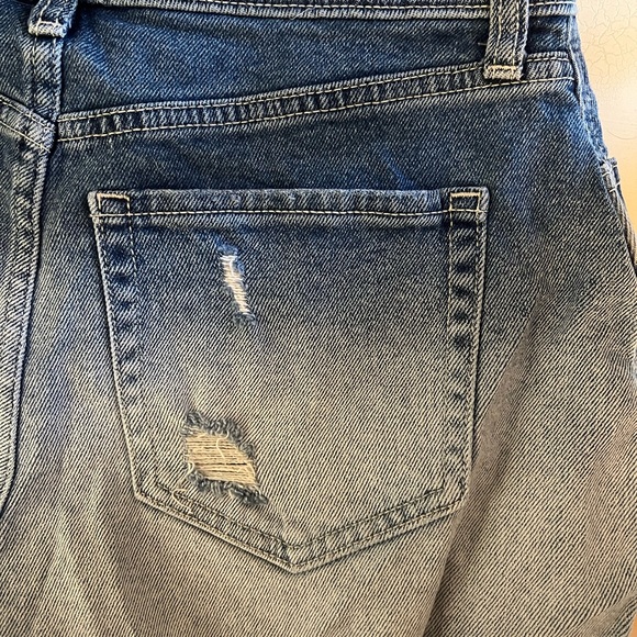 Hollister Shorts size 28 (7) - Picture 4 of 7